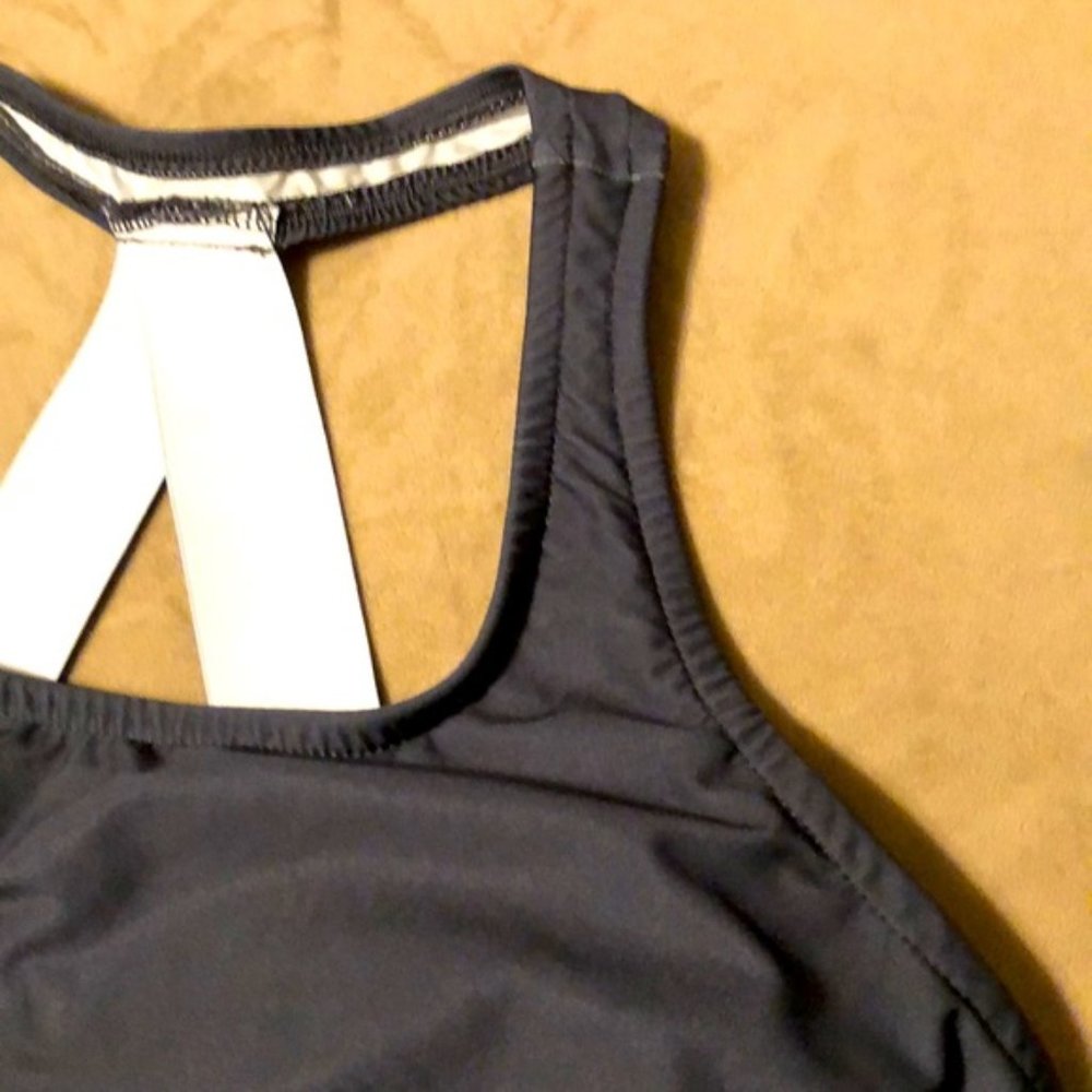 VARSITY SPIRIT SPORTS BRA - Picture 3 of 9